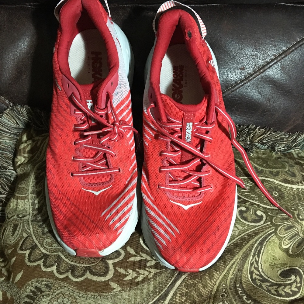 HOKA RED GRAY  SPORTS SHOES SO LIGHT SZ 10 LADIES